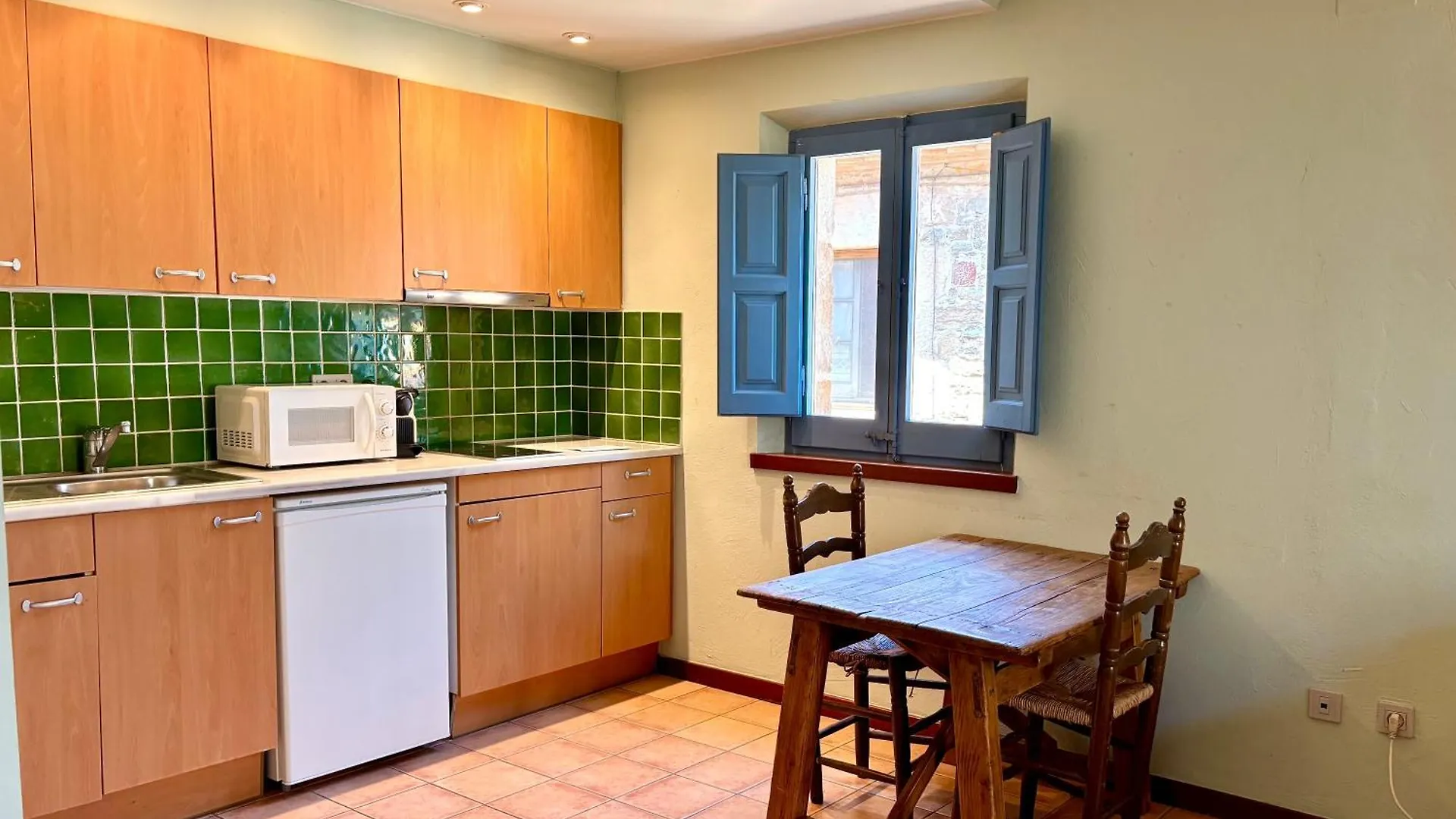 Aparthotel El Fort D'Ullastret